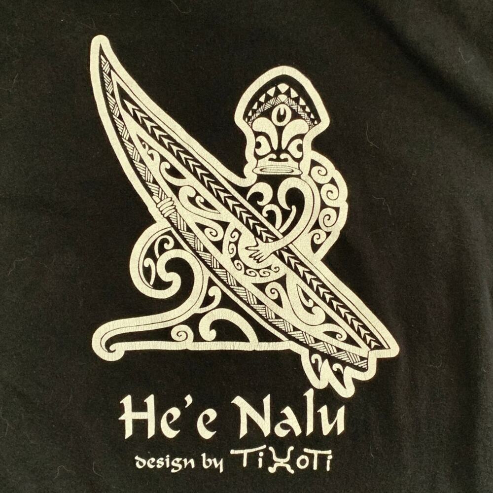 Havaiki Oceanic & Tribal Art Hanalei Kauai Hawaii Mens M He'e Nalu TIHOTI Shirt